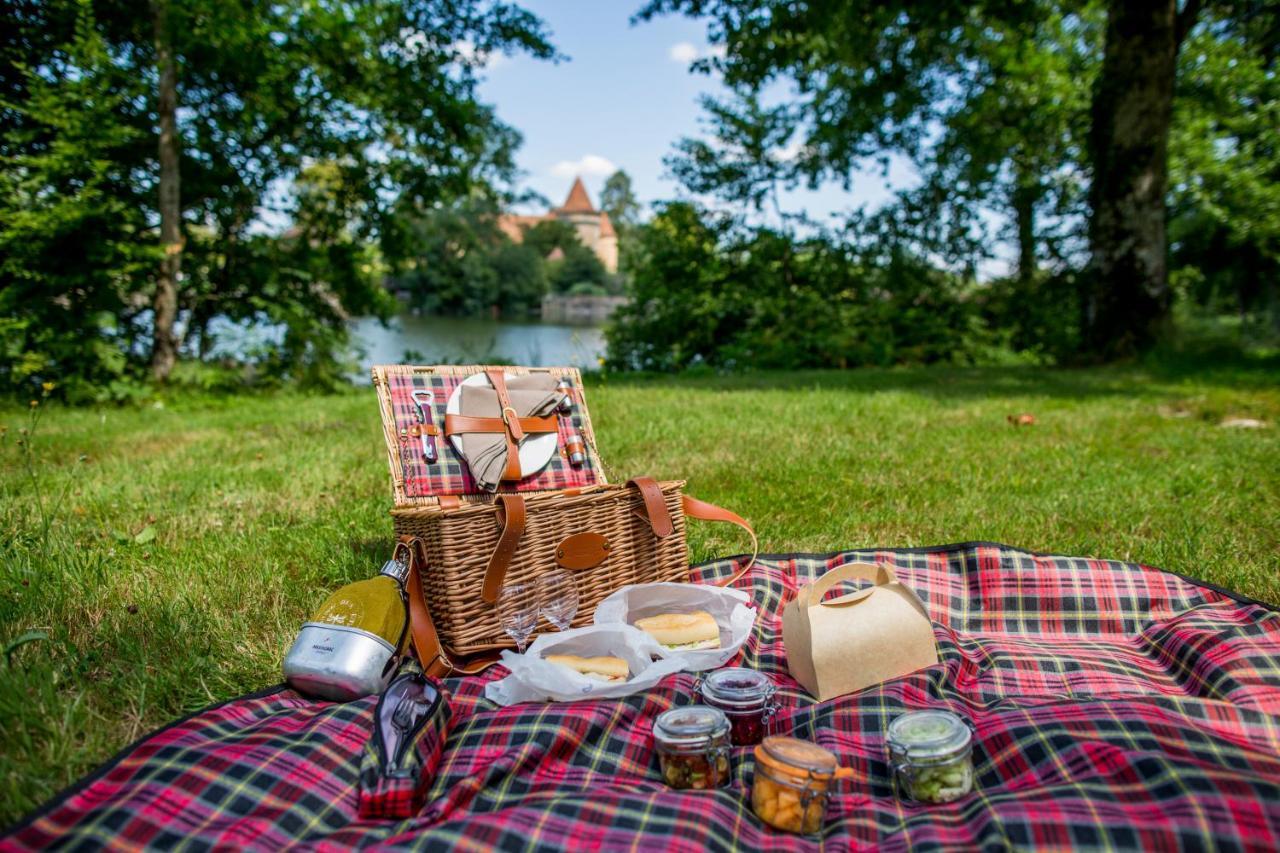 Hotel Domaine Des Etangs, Auberge Resorts Collection Massignac Eksteriør bilde
