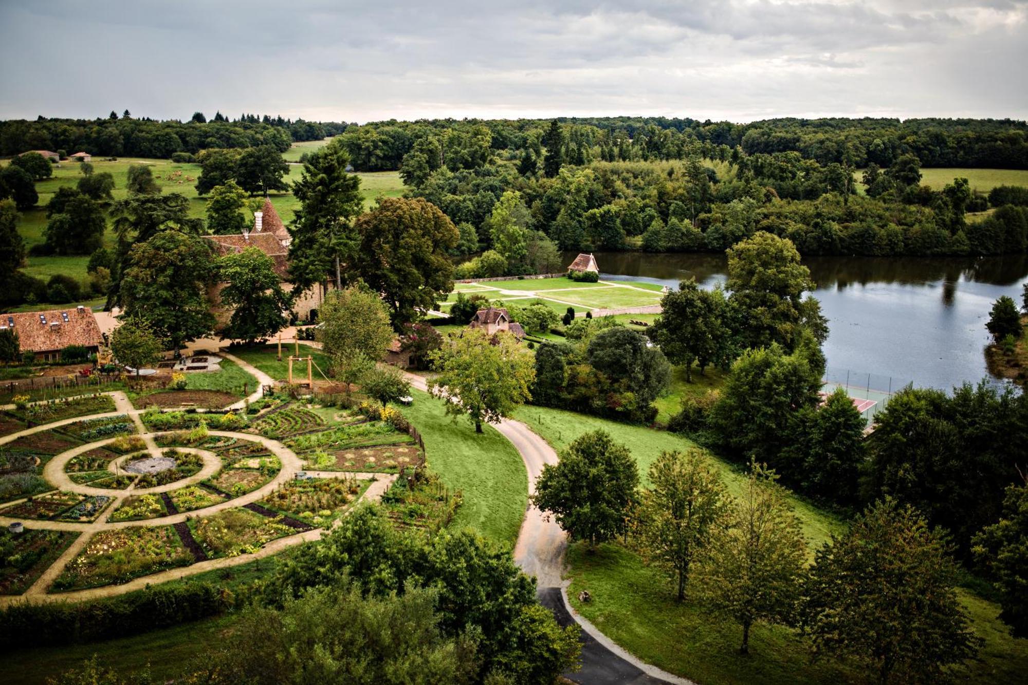 Hotel Domaine Des Etangs, Auberge Resorts Collection Massignac Eksteriør bilde