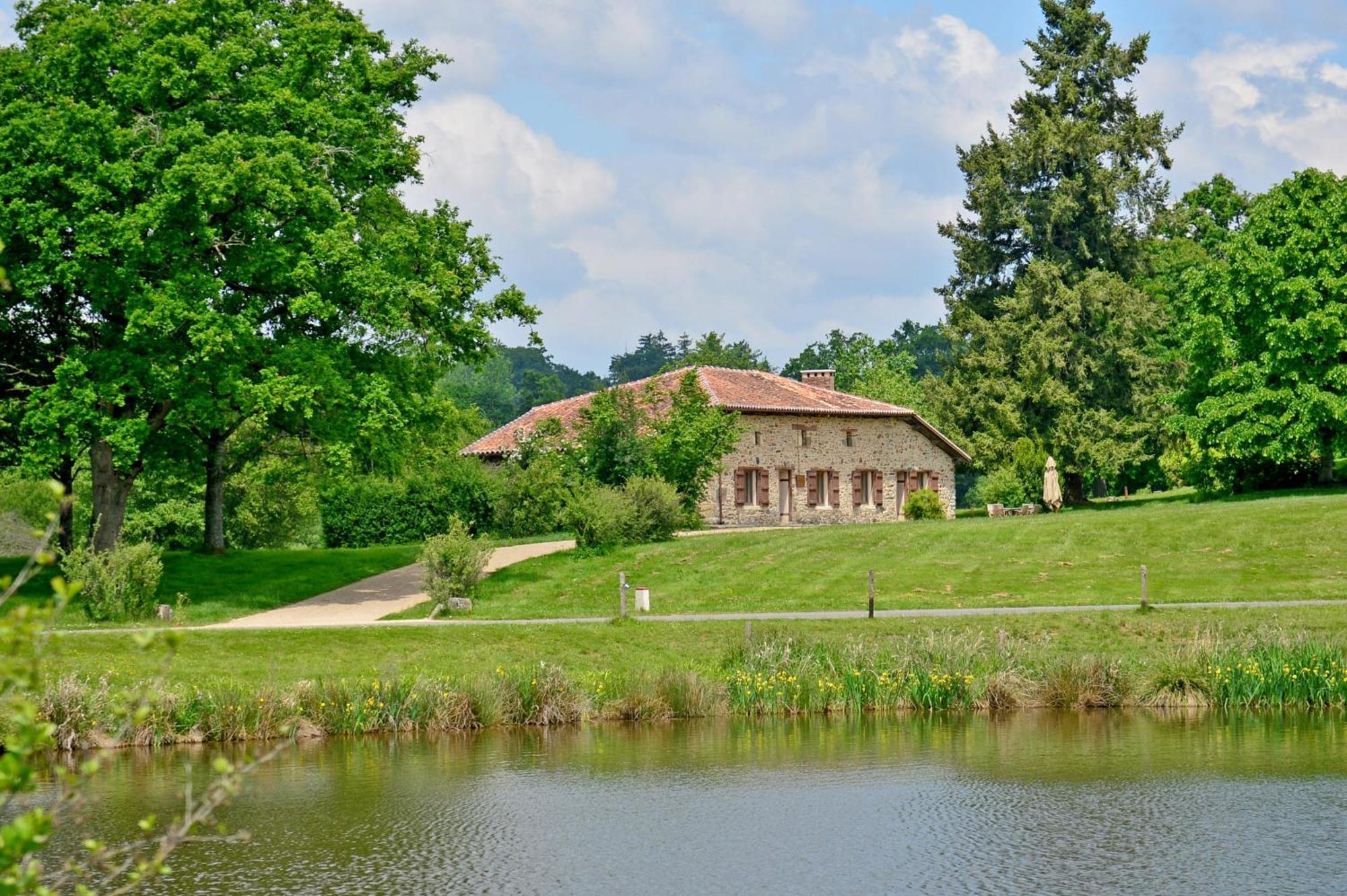 Hotel Domaine Des Etangs, Auberge Resorts Collection Massignac Rom bilde
