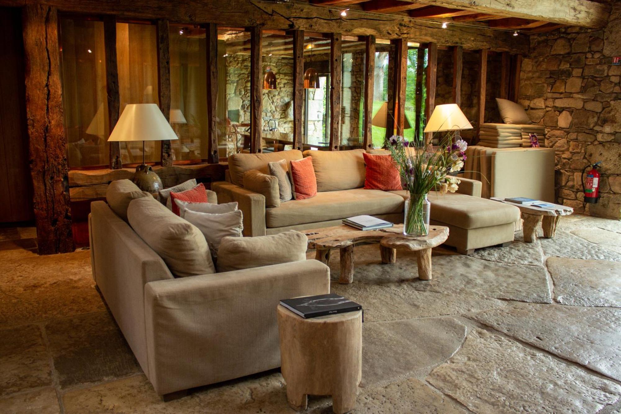 Hotel Domaine Des Etangs, Auberge Resorts Collection Massignac Eksteriør bilde